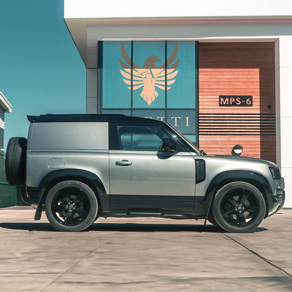 Assetti Black Aluminium Side Steps For Defender 90